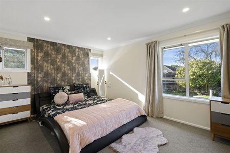 Photo of property in 11 Shaftesbury Street Avonhead Christchurch City
