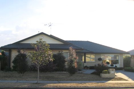 Photo of property in 87 Redcastle Drive, East Tamaki, Auckland, 2013
