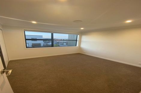 Photo of property in 6 Whimbrel Road, Flat Bush, Auckland, 2019