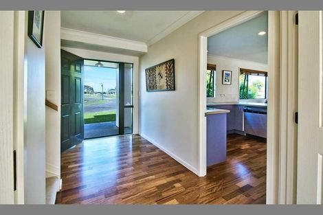 Photo of property in 2 Tollana Road, Te Atatu Peninsula, Auckland, 0610