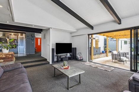 Photo of property in 3 Greenwood Place, Paraparaumu, 5032