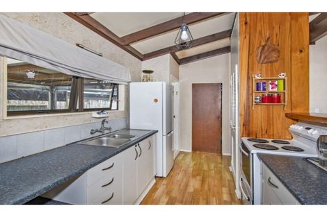 Photo of property in 10 Jordan Street, Hikurangi, 0114