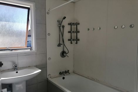 Photo of property in 43 Awaruku Road, Torbay, Auckland, 0630