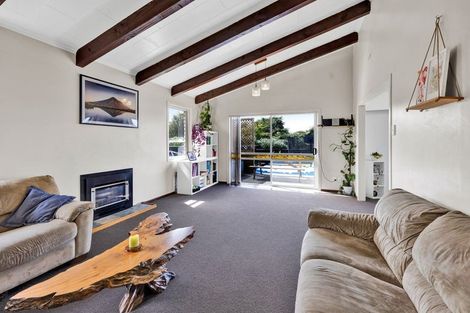 Photo of property in 18 Oberon Street, Stratford, 4332