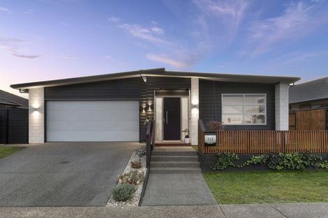 Photo of property in 112 Penetaka Heights, Pyes Pa, Tauranga, 3112