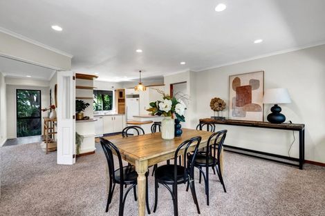 Photo of property in 15 Del Mar Place, Merrilands, New Plymouth, 4312