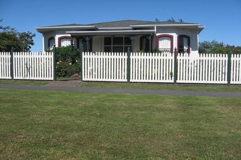 Photo of property in 165 West Street, Feilding, 4702
