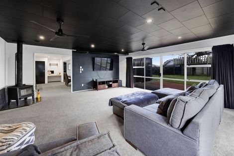 Photo of property in 52 Murray Avenue, Hawera, 4610