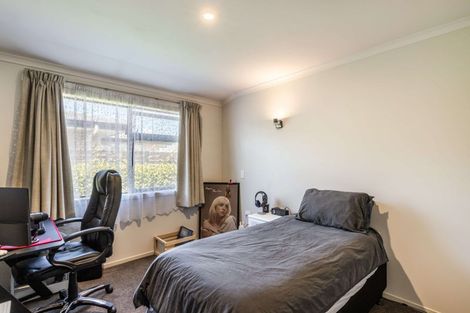 Photo of property in 35 Noumea Drive, Rangatira Park, Taupo, 3330