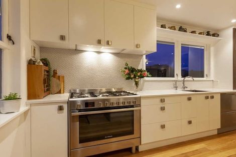 Photo of property in 260 Rosetta Road, Raumati Beach, Paraparaumu, 5032