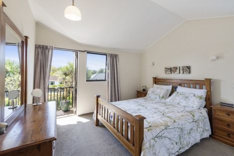 Photo of property in 27 Knights Grove, Otaki, 5512