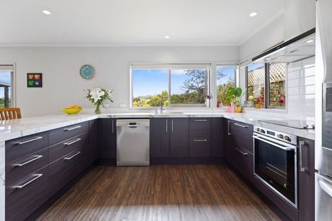 Photo of property in 162 Oteki Park Drive, Welcome Bay, Tauranga, 3112