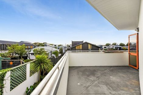 Photo of property in 2/5 Richmond Street, Fitzroy, New Plymouth, 4312