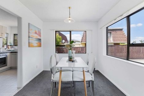 Photo of property in 1/24 Curacao Place, Half Moon Bay, Auckland, 2012