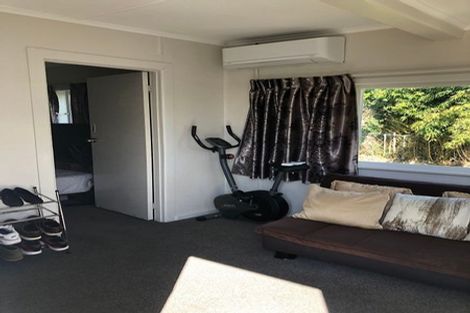 Photo of property in 57 Woodside Road, Massey, Auckland, 0614