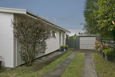Photo of property in 2/15 Gladstone Grove, Richmond Heights, Taupo, 3330