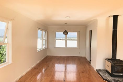 Photo of property in 137 Gossamer Drive, Pakuranga Heights, Auckland, 2010