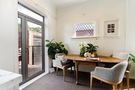 Photo of property in 33 Beach Street, Saint Clair, Dunedin, 9012