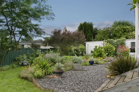 Photo of property in 2/15 Gladstone Grove, Richmond Heights, Taupo, 3330
