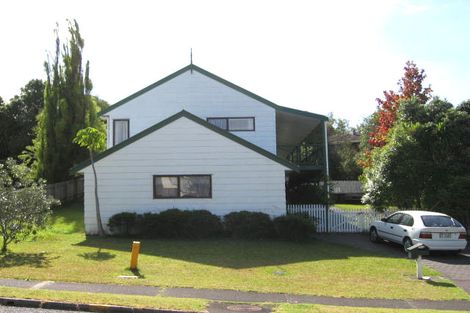 Photo of property in 10 Palliser Lane, Browns Bay, Auckland, 0630