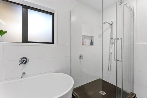 Photo of property in 1/10 Harley Road, Hauraki, Auckland, 0622