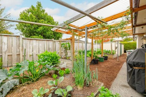 Photo of property in 9 Millstone Lane, Henderson, Auckland, 0612