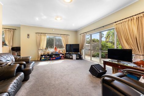 Photo of property in 4 Cloverfields Drive, Waimauku, 0812
