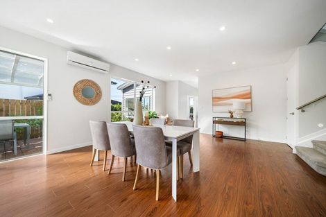 Photo of property in 5 Lyttelton Avenue, Forrest Hill, Auckland, 0620