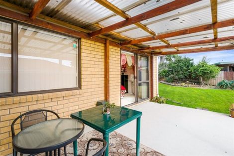 Photo of property in 18 Greenberry Drive, Ranui, Auckland, 0612