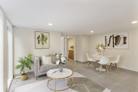 Photo of property in 122 Beach Road, Castor Bay, Auckland, 0620