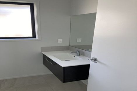 Photo of property in 7 Albatross Lane, Welcome Bay, Tauranga, 3112