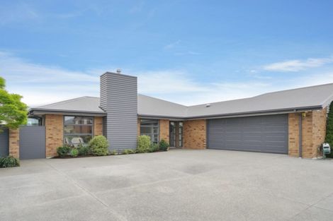 Photo of property in 43 Westpark Drive, Burnside, Christchurch, 8053
