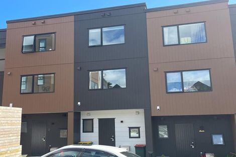 Photo of property in 4/60 Highland Drive, Highland Park, Auckland, 2010