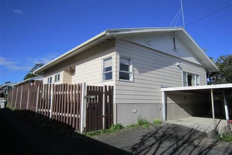 Photo of property in 2/13 Holly Street, Avondale, Auckland, 1026