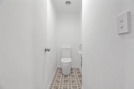 Photo of property in 15a Katrina Place, Massey, Auckland, 0614