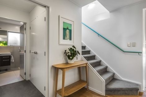 Photo of property in 1/39 Seaton Road, Murrays Bay, Auckland, 0630