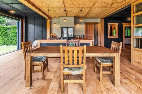 Photo of property in 302 Whitecliffs Road, Whitecliffs, Coalgate, 7673