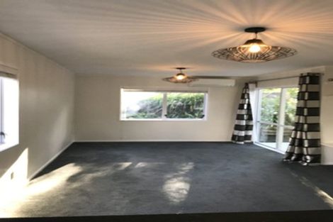 Photo of property in 27 Park Hill Road, Birkenhead, Auckland, 0626