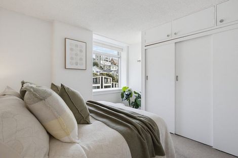 Photo of property in Jerningham Apartments, 20 Oriental Terrace, Oriental Bay, Wellington, 6011