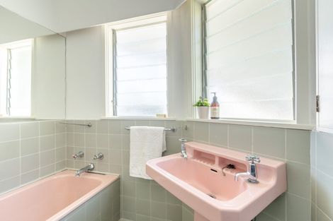 Photo of property in 15 Webber Street, Paraparaumu Beach, Paraparaumu, 5032