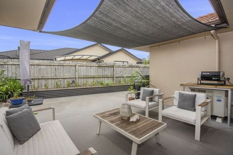 Photo of property in 12 Kowi Lakes Drive, One Tree Point, 0118