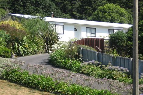 Photo of property in 6 Moonstone Grove, Birchville, Upper Hutt, 5018