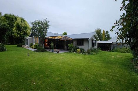 Photo of property in 225 West Belt, Rangiora, 7400