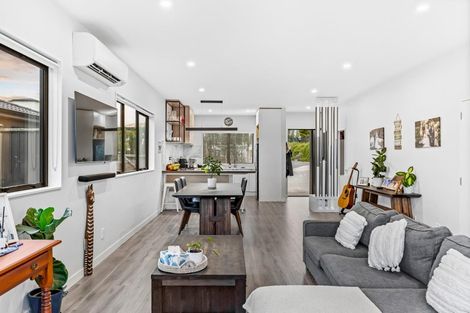 Photo of property in 45 Baumea Rise, Massey, Auckland, 0614