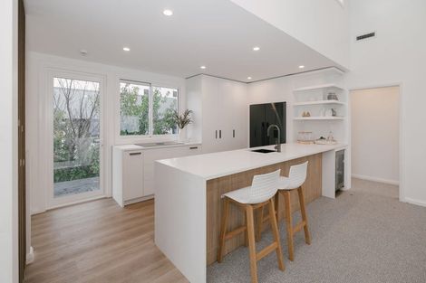 Photo of property in 15 Ihaka Street, Hokowhitu, Palmerston North, 4410