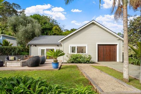 Photo of property in 57 Buckleton Road, Tawharanui Peninsula, Matakana, 0986