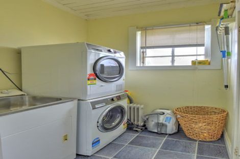 Photo of property in 74 Ferry Road, Edendale, 9825