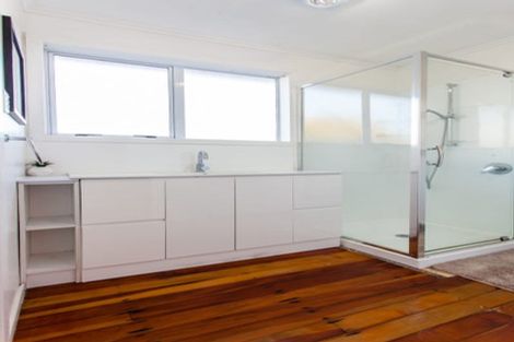 Photo of property in 118 Gloucester Road, Manurewa, Auckland, 2102