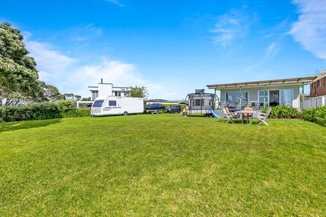 Photo of property in 43 Tiri Road, Manly, Whangaparaoa, 0930