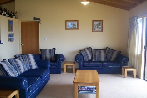 Photo of property in 81 Marine Drive, Te Kopuru, 0371